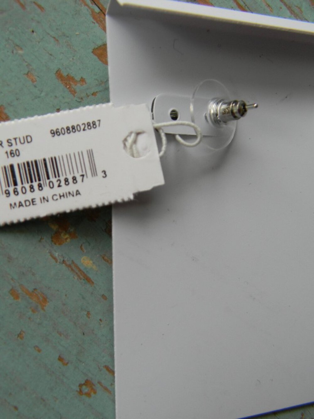 NEW KENDRA SCOTT BLAIR STUD BUTTERFLY CRYSTAL/FAUX SILVER EARRINGS. - Picture 4 of 5
